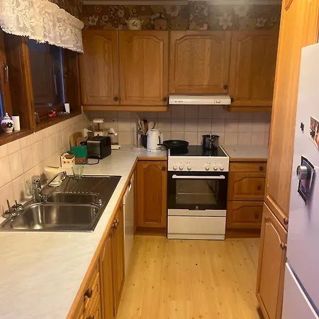 5 Bedroom House In Beautiful Strandebarm *