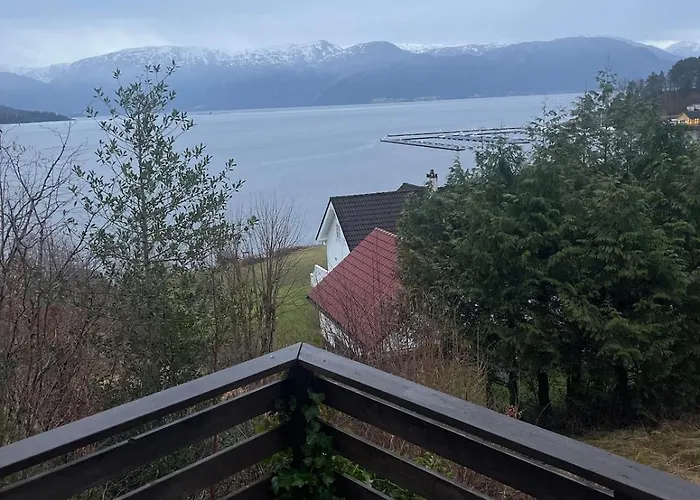 4 Bedroom House In Beautiful Strandebarm Kvam (Hordaland)