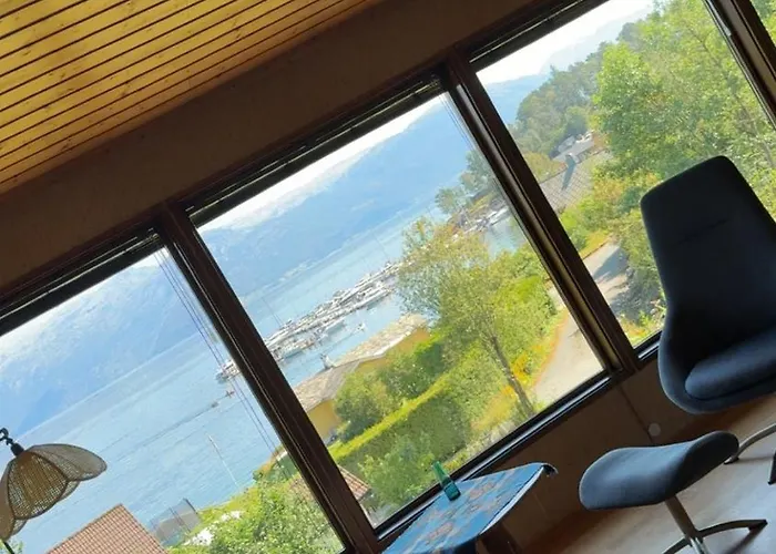 Feriehus 4 Bedroom House In Beautiful Strandebarm *